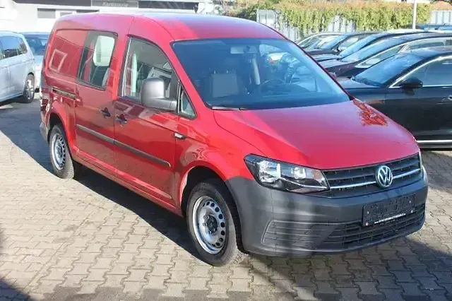 Gebraucht VW Caddy 102 PS (75 kW) 2020 Rot Van / Kleinbus