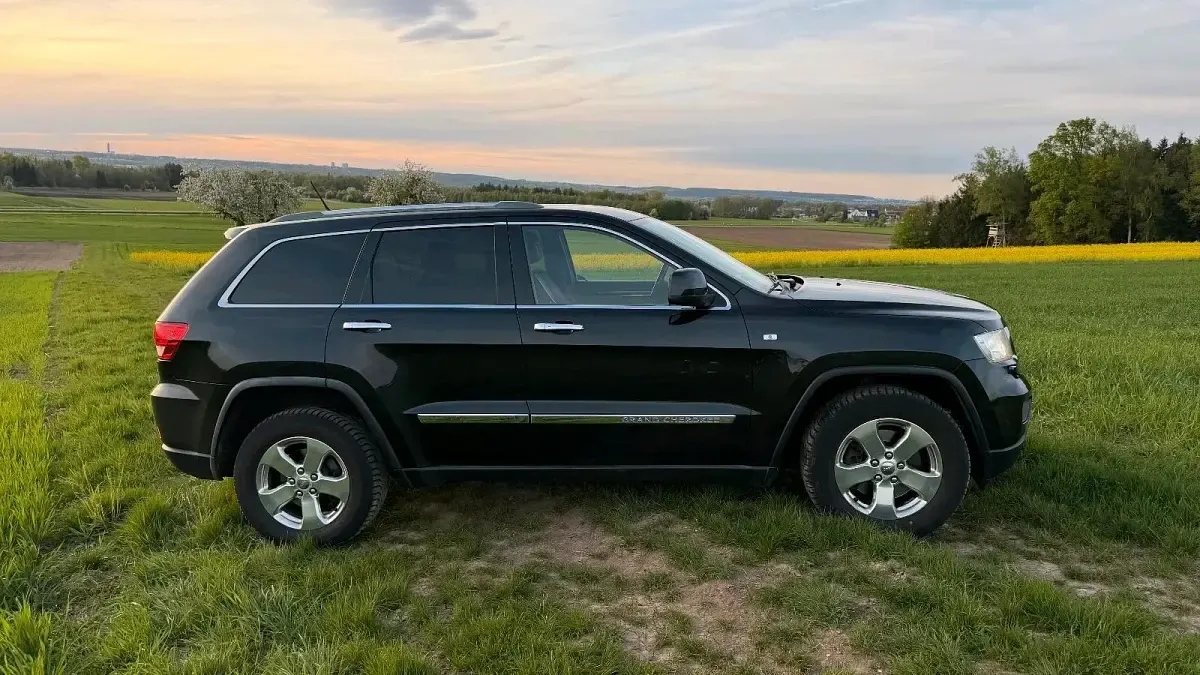 Gebraucht Jeep Grand Cherokee Limited 241 PS (177 kW) 2012 Schwarz SUV