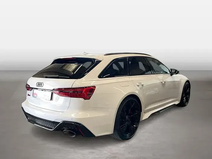 Gebraucht Audi RS6 Ambiente 600 PS (441 kW) 2022 Gletscherweiss (metallic) Kombi