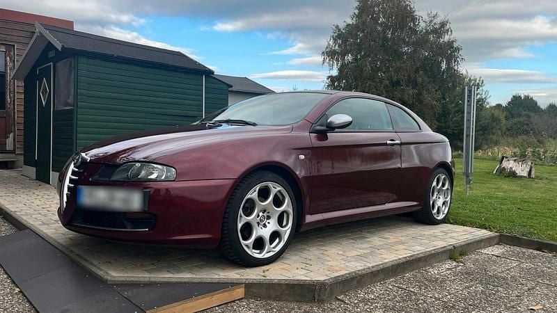 Gebraucht Alfa Romeo GT Distinctive 165 PS (121 kW) 2009 Rot Coupé