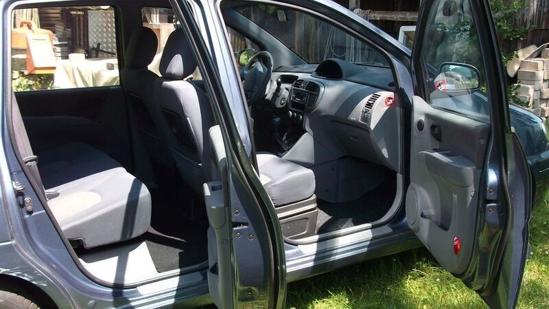 Gebraucht 2004 Hyundai Matrix GLS Van / Kleinbus | 2.500 € (Fairer Preis) - Bild 1/4