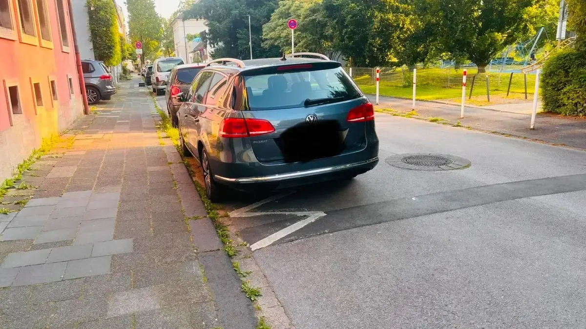 Gebraucht VW Passat 140 PS (102 kW) 2014 Grau Kombi