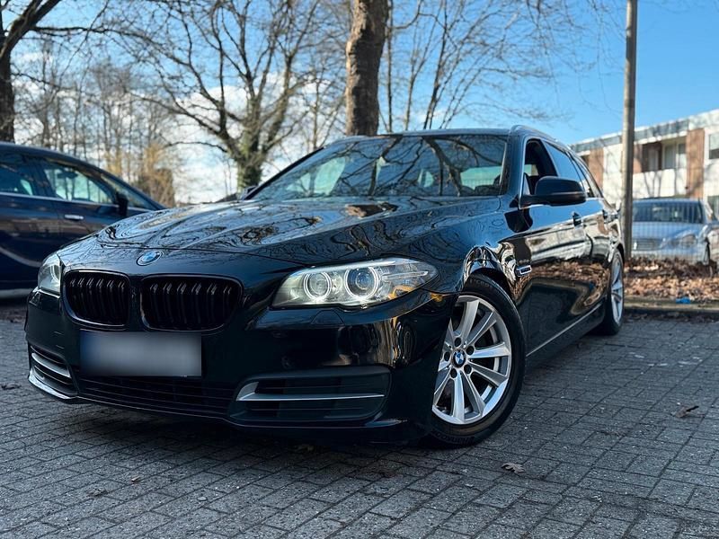 Gebraucht BMW 520 190 PS (139 kW) 2015 Schwarz Kombi