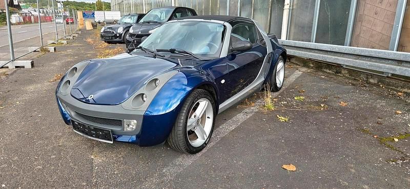 Blau Gebraucht 2003 Smart Roadster Cabrio | 4.999 € (Fairer Preis) - Bild 1/4