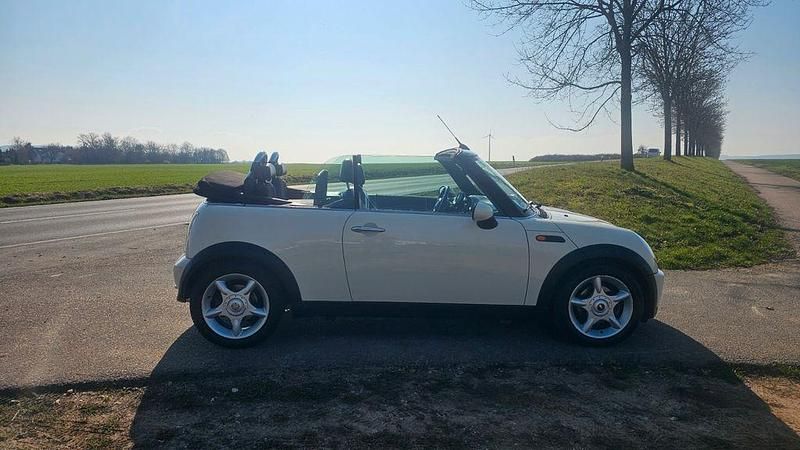 Gebraucht Mini Cooper Cabriolet 116 PS (85 kW) 2007 Weiß Cabrio