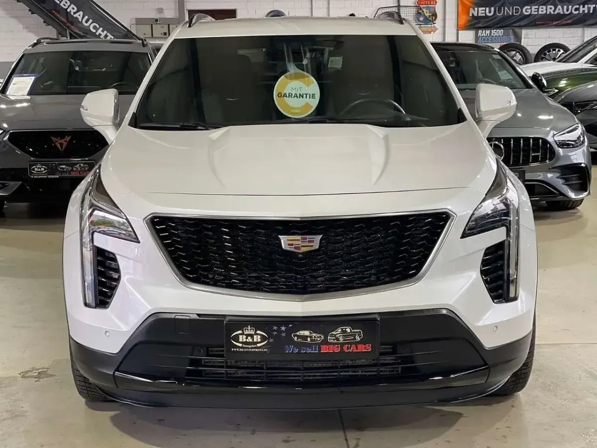 Gebraucht Cadillac XT4 230 PS (169 kW) 2024 Weiß SUV