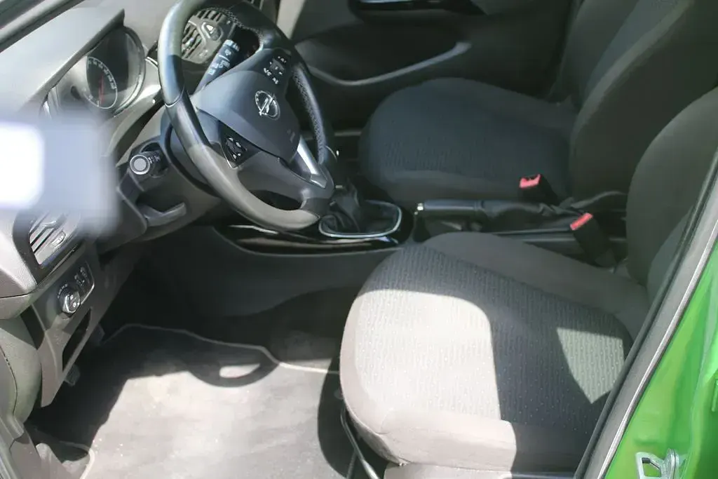 Gebraucht Opel Corsa drive 90 PS (66 kW) 2016 Grün Kleinwagen