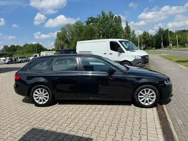 Gebraucht Audi A4 Attraction 210 PS (154 kW) 2013 Schwarz Kombi