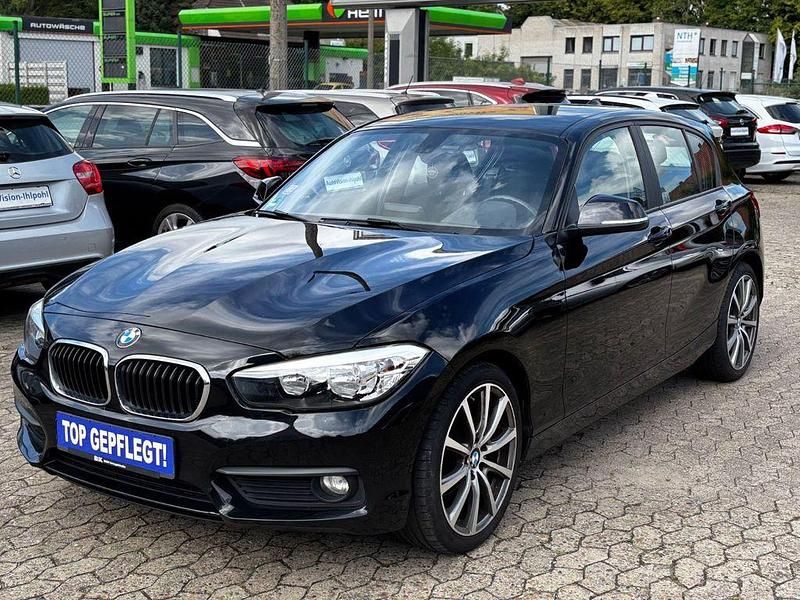 Schwarz Gebraucht 2017 BMW 118 Advantage Kleinwagen | 10.990 € (Fairer Preis) - Bild 1/4