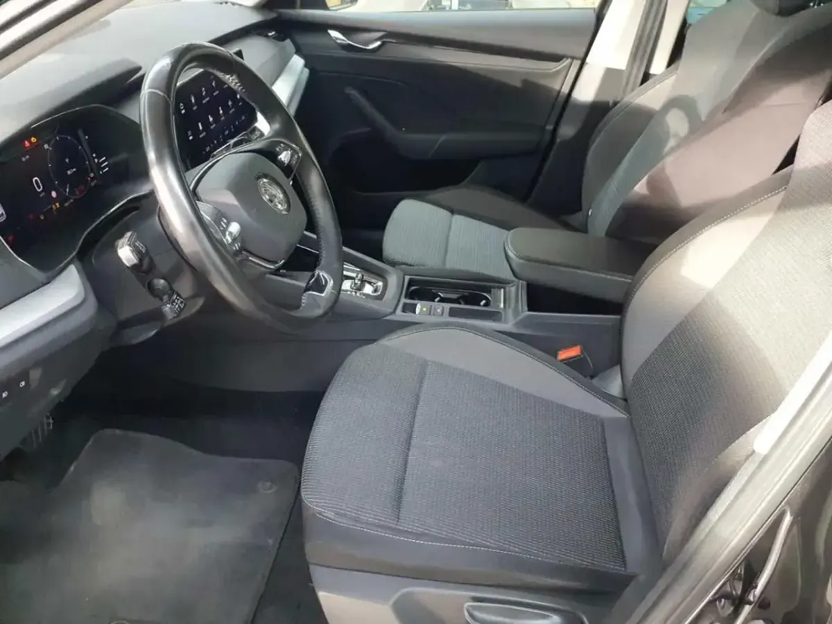 Gebraucht Skoda Octavia Ambition 150 PS (110 kW) 2020 Schwarz Kombi