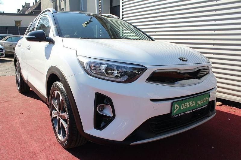 Gebraucht Kia Stonic Spirit 120 PS (88 kW) 2018 Schwarz SUV