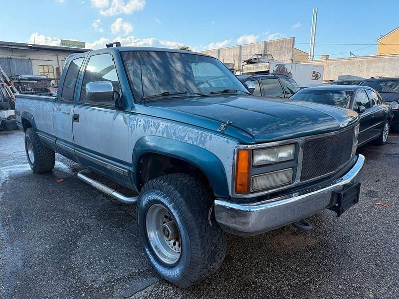 Grün Gebraucht 1990 GMC Sierra Abholung | 11.900 € - Bild 1/4
