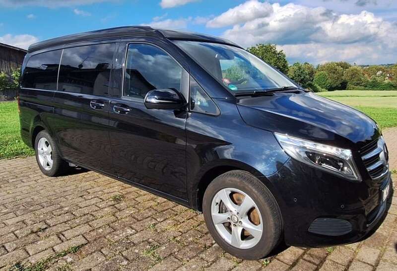 Schwarz Gebraucht 2017 Mercedes V250 Marco Polo Van / Kleinbus | 47.000 € (Fairer Preis) - Bild 1/4