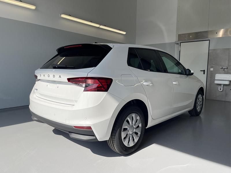Neu Skoda Fabia Essence 116 PS (85 kW) 2026 [9p9p] candy white [9p9p] candy white Kleinwagen