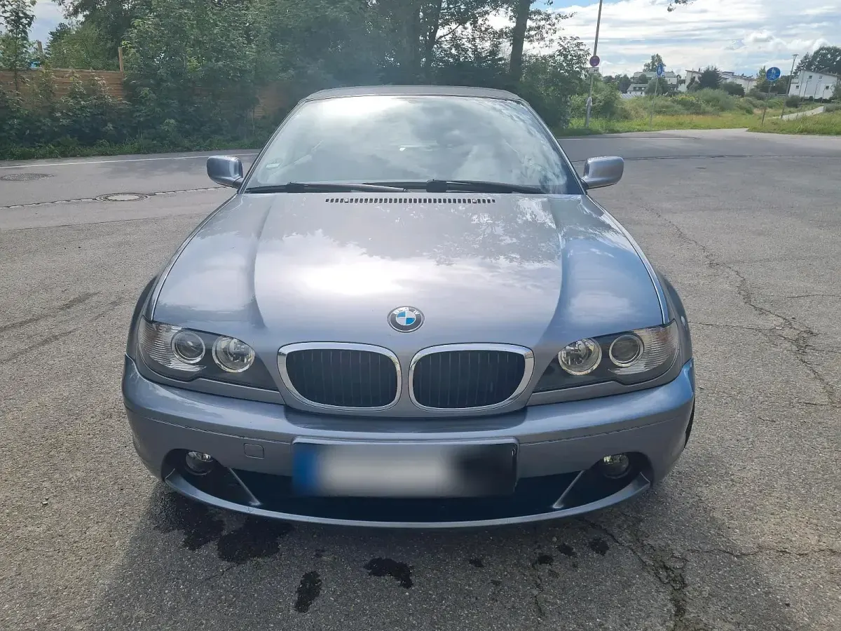 Gebraucht BMW 318 Cabriolet 143 PS (105 kW) 2004 Grau Cabrio