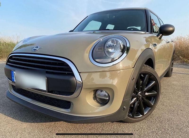Grau Gebraucht 2018 Mini ONE Kleinwagen | 14.900 € (Etwas zu teuer) - Bild 1/4