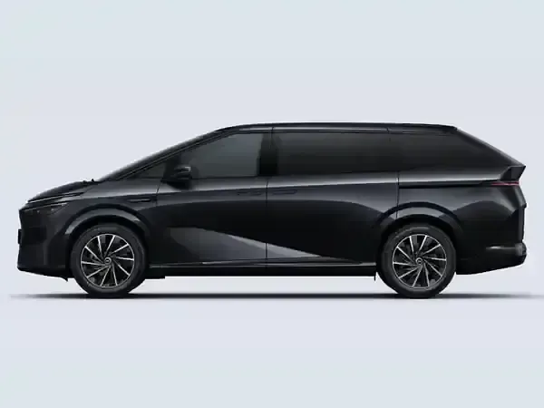 Neu XPENG X9 AWD Performance 369 kW (503 PS) 2026 Schwarz midnight black Van / Kleinbus