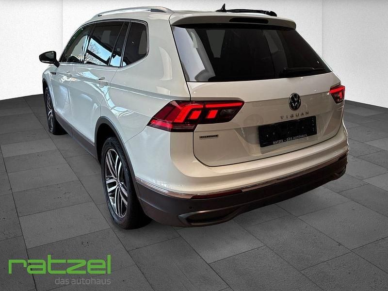 Gebraucht VW Tiguan Allspace Life 150 PS (110 kW) 2022 Weiß SUV