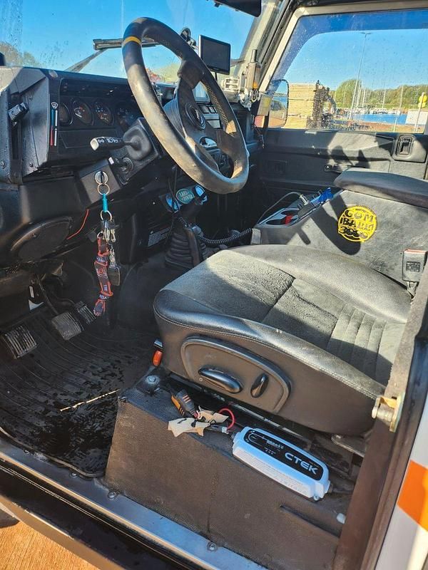 Gebraucht Land Rover Defender 122 PS (89 kW) 2006 Weiß SUV