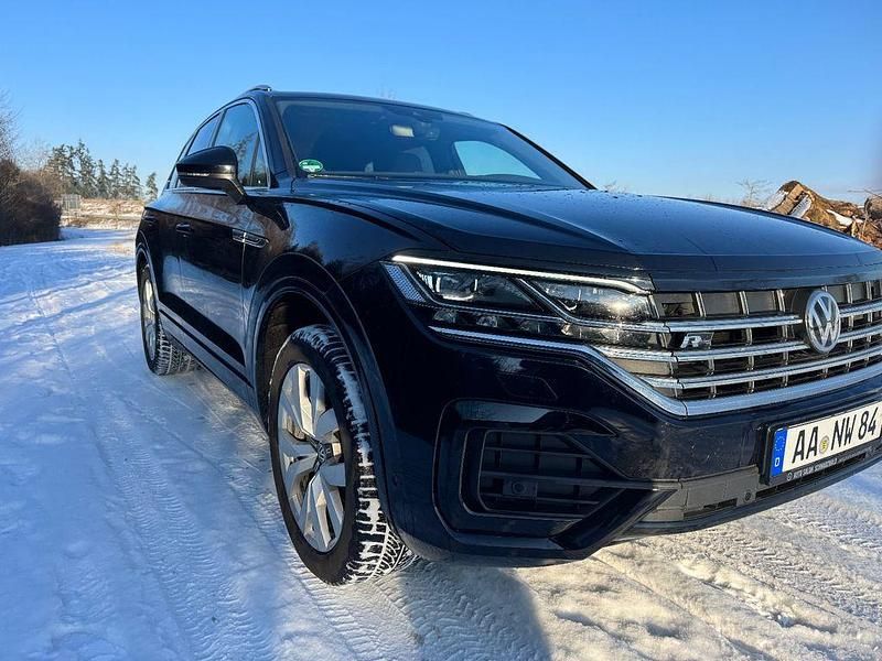 Schwarz Gebraucht 2019 VW Touareg SUV | 42.900 € (Guter Preis) - Bild 1/4