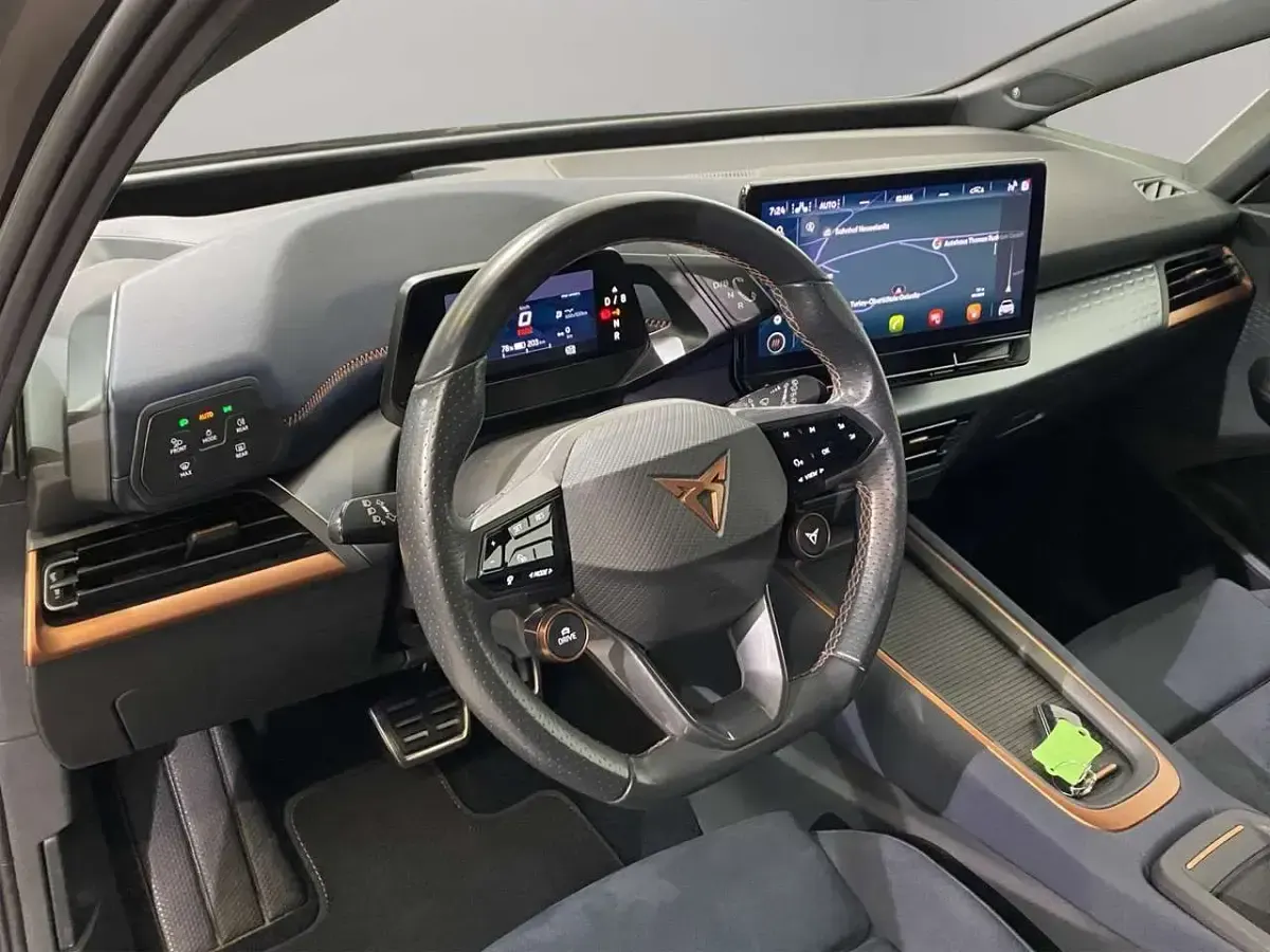Gebraucht Cupra Born e-Boost 169 kW (231 PS) 2022 Quasargrau Kleinwagen