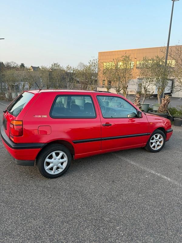 Gebraucht VW Golf III 75 PS (55 kW) 1996 Rot Kleinwagen