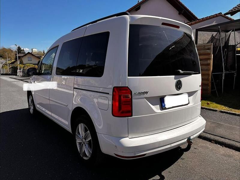 Gebraucht VW Caddy Comfortline 125 PS (91 kW) 2017 Weiß Van / Kleinbus