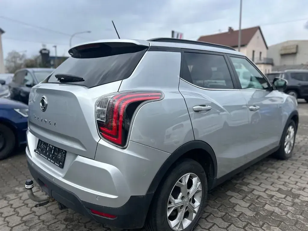 Gebraucht SsangYong Tivoli 128 PS (94 kW) 2022 Grau SUV