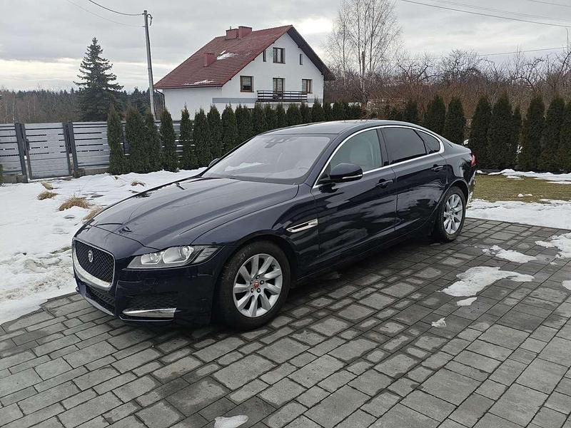 Gebraucht Jaguar XF Prestige 179 PS (131 kW) 2017 Limousine