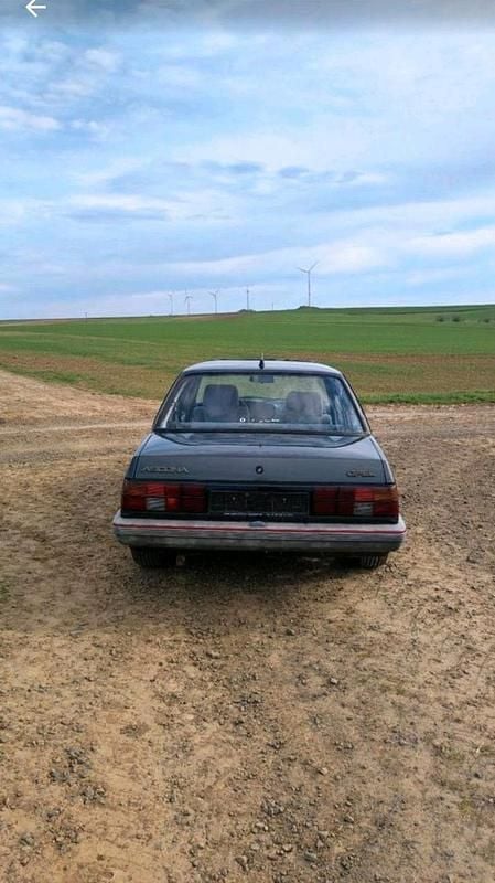 Gebraucht Opel Ascona 150 PS (110 kW) 1985 Grau Limousine