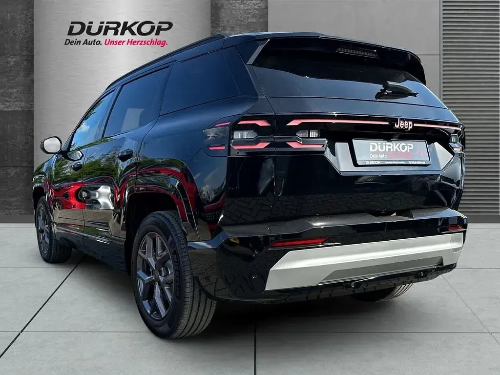 Neu Jeep Compass 145 PS (106 kW) 2026 Schwarz SUV