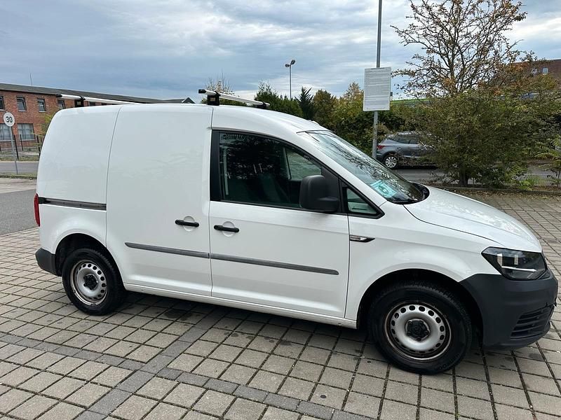 Gebraucht VW Caddy 74 PS (54 kW) 2018 Weiß Van / Kleinbus