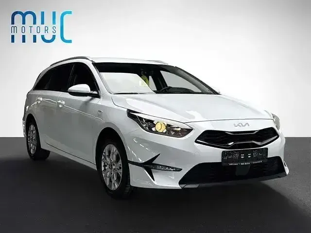 Gebraucht Kia Ceed Sportswagon Vision 136 PS (100 kW) 2024 Weiß Kombi