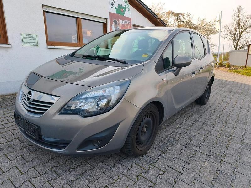 Gebraucht Opel Meriva Innovation 140 PS (102 kW) 2012 Braun Van / Kleinbus