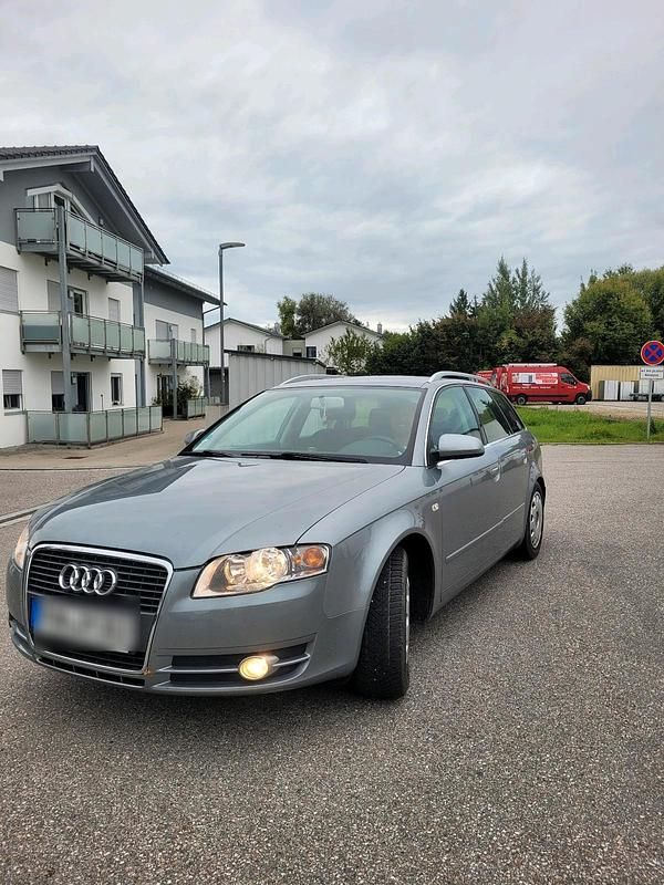 Grau Gebraucht 2006 Audi A4 Coupé | 4.250 € - Bild 1/4