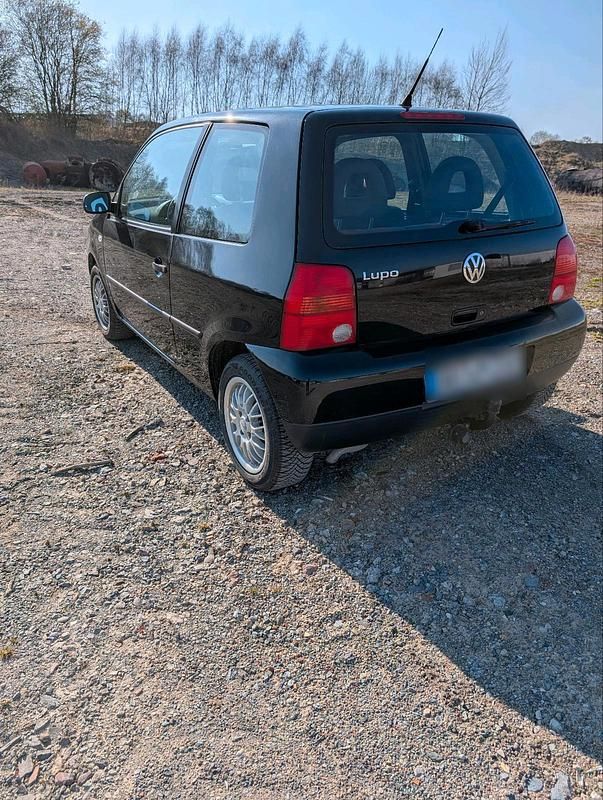 Gebraucht VW Lupo 60 PS (44 kW) 2001 Schwarz Kleinwagen