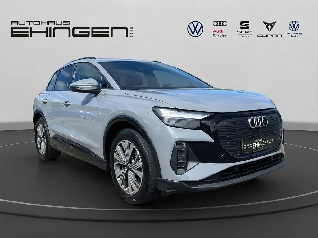 Gebraucht Audi Q4 e-tron Advanced 150 kW (204 PS) 2023 Kieselgrau SUV