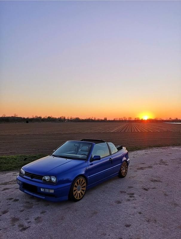 Blau Gebraucht 1997 VW Golf Cabriolet Cabrio | 4.000 € (Etwas zu teuer) - Bild 1/4