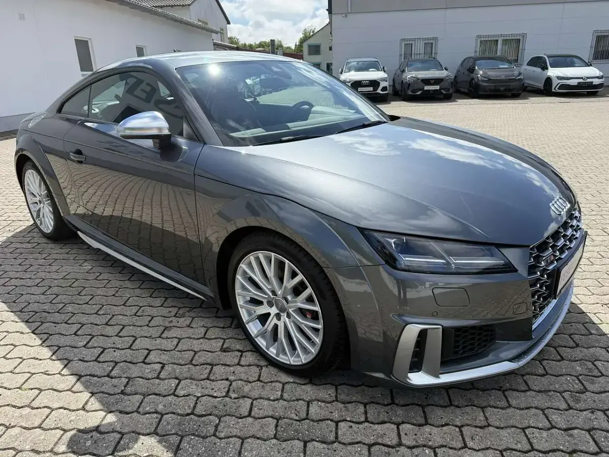 Gebraucht Audi TTS Sport 320 PS (235 kW) 2023 Daytonagrau perleffekt Coupé