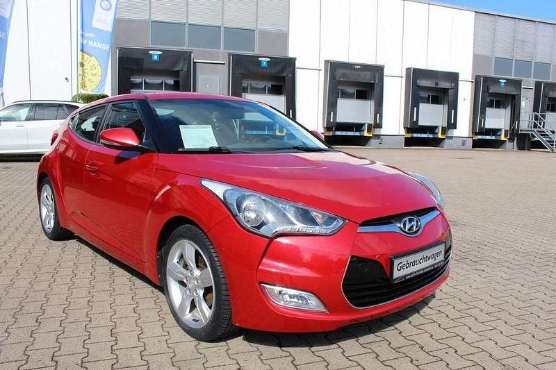 Gebraucht Hyundai Veloster Style 140 PS (102 kW) 2012 Rot Kleinwagen