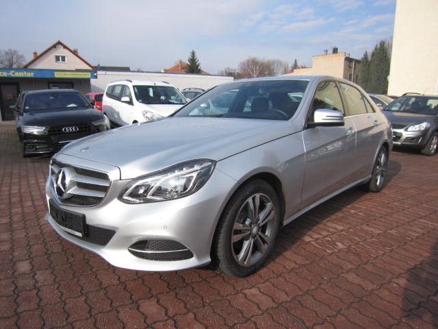 Gebraucht 2013 Mercedes E220 Limousine | 18.499 € (Teuer) - Bild 1/4