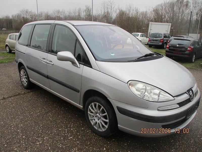 Gebraucht Peugeot 807 100 PS (73 kW) 2003 Silber Van / Kleinbus