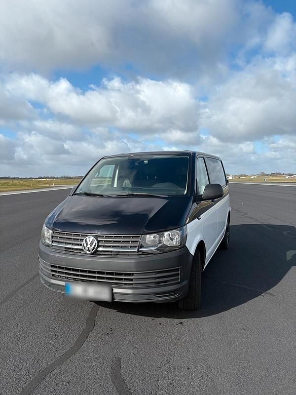 Second-hand VW Transporter 105 CP (77 kW) 2015 Negru Van