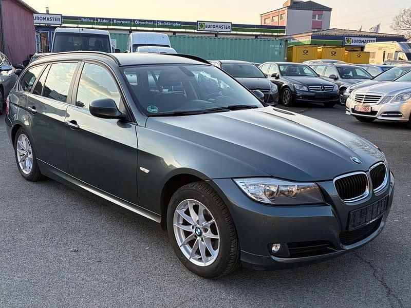 Gebraucht BMW 320 Comfort Edition 184 PS (135 kW) 2011 Grau Kombi