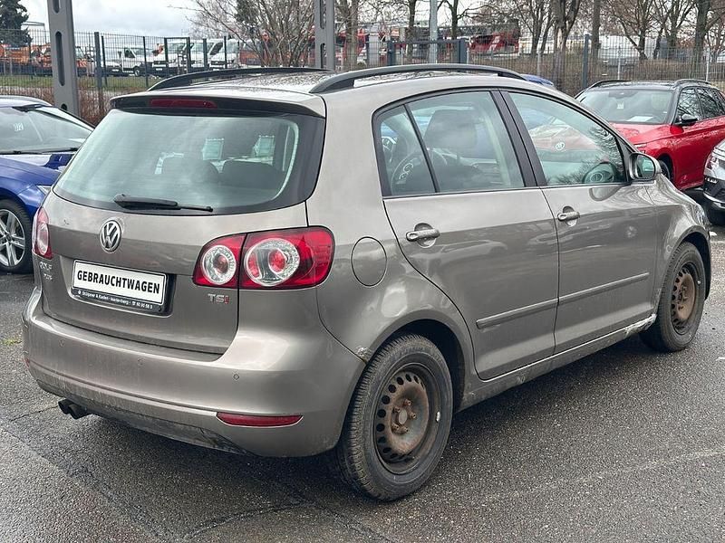 Gebraucht VW Golf Plus Cross Comfortline 122 PS (89 kW) 2009 Braun Van / Kleinbus