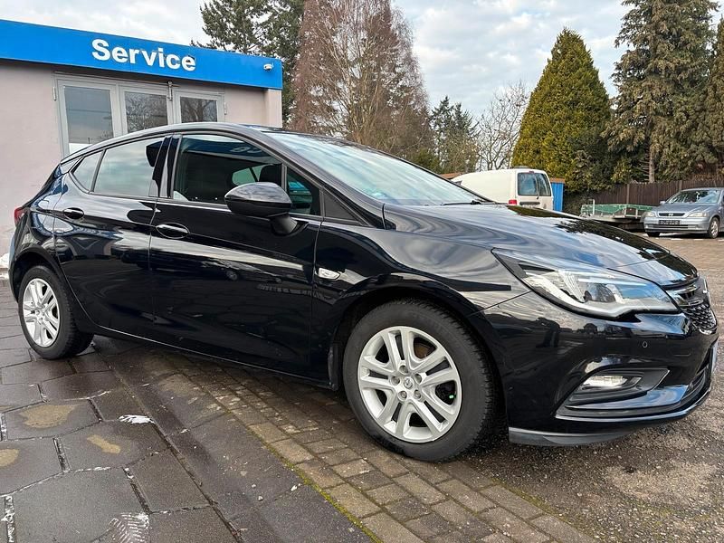 Gebraucht Opel Astra 125 PS (91 kW) 2017 Schwarz Kleinwagen