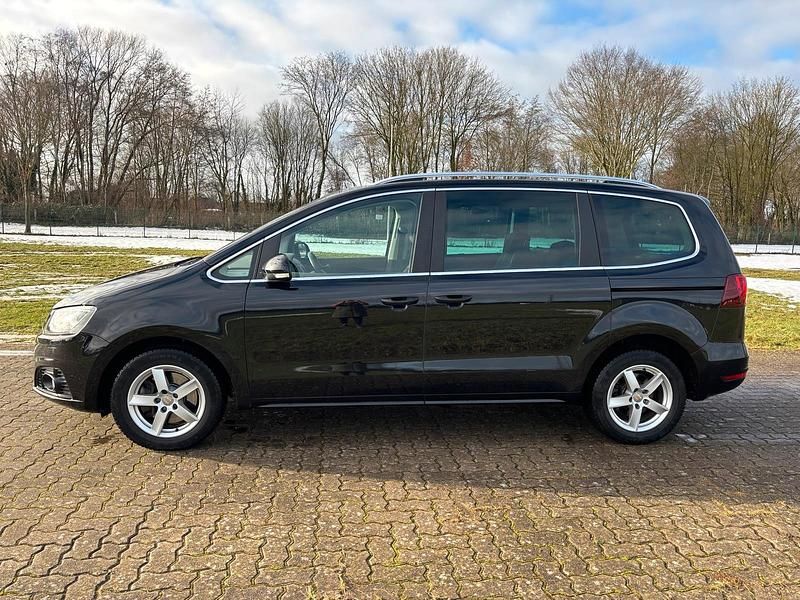 Schwarz Gebraucht 2015 Seat Alhambra Van / Kleinbus | 14.000 € (Guter Preis) - Bild 1/4