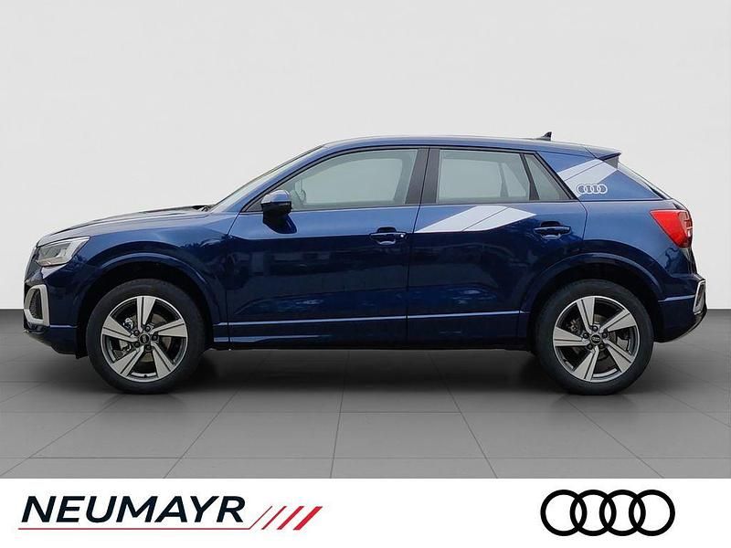 Gebraucht Audi Q2 Advanced Plus 150 PS (110 kW) 2025 Blau SUV