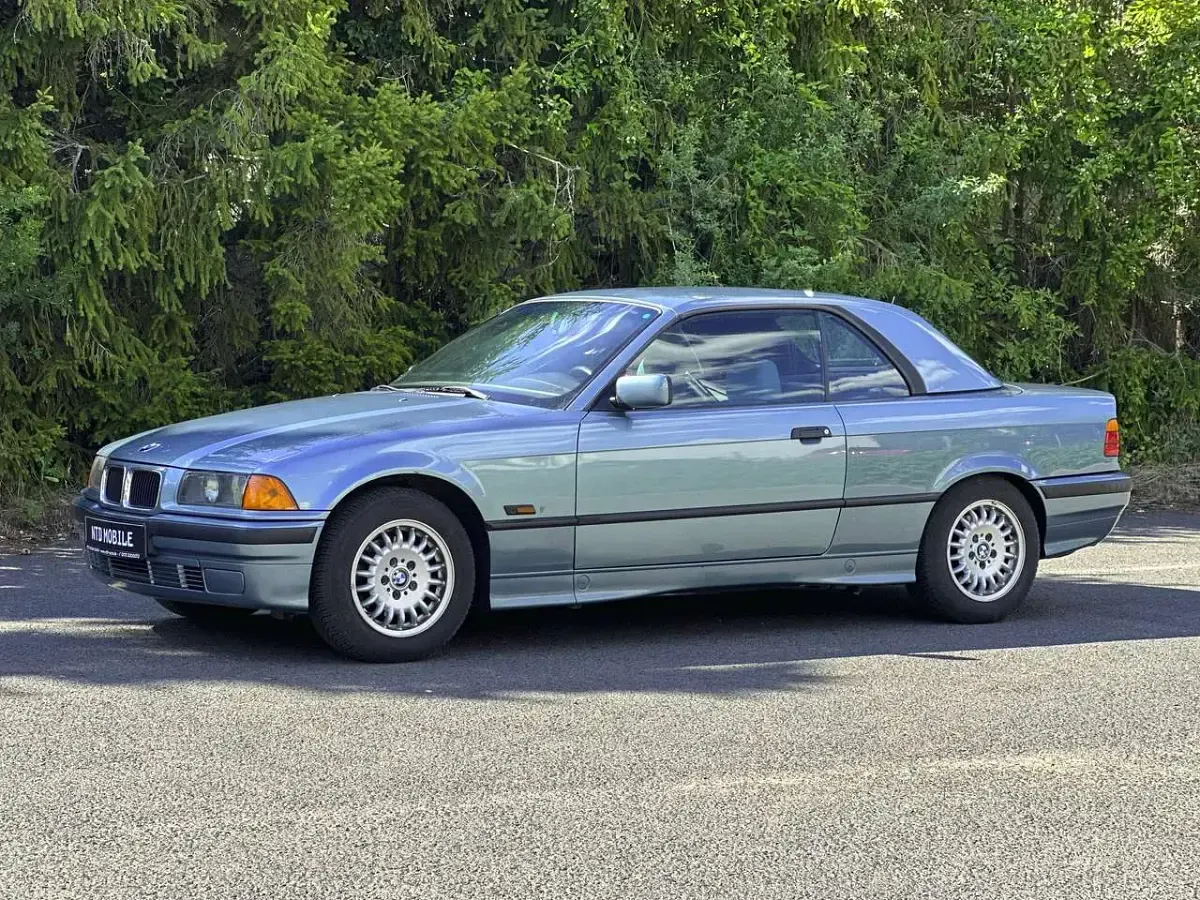 Gebraucht BMW 318 116 PS (85 kW) 1995 Blau Cabrio