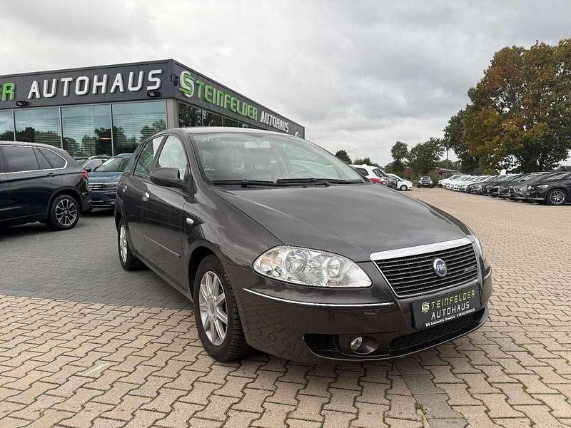 Grau Gebraucht 2006 Fiat Croma Dynamic Kombi | 2.990 € (Etwas zu teuer) - Bild 1/4